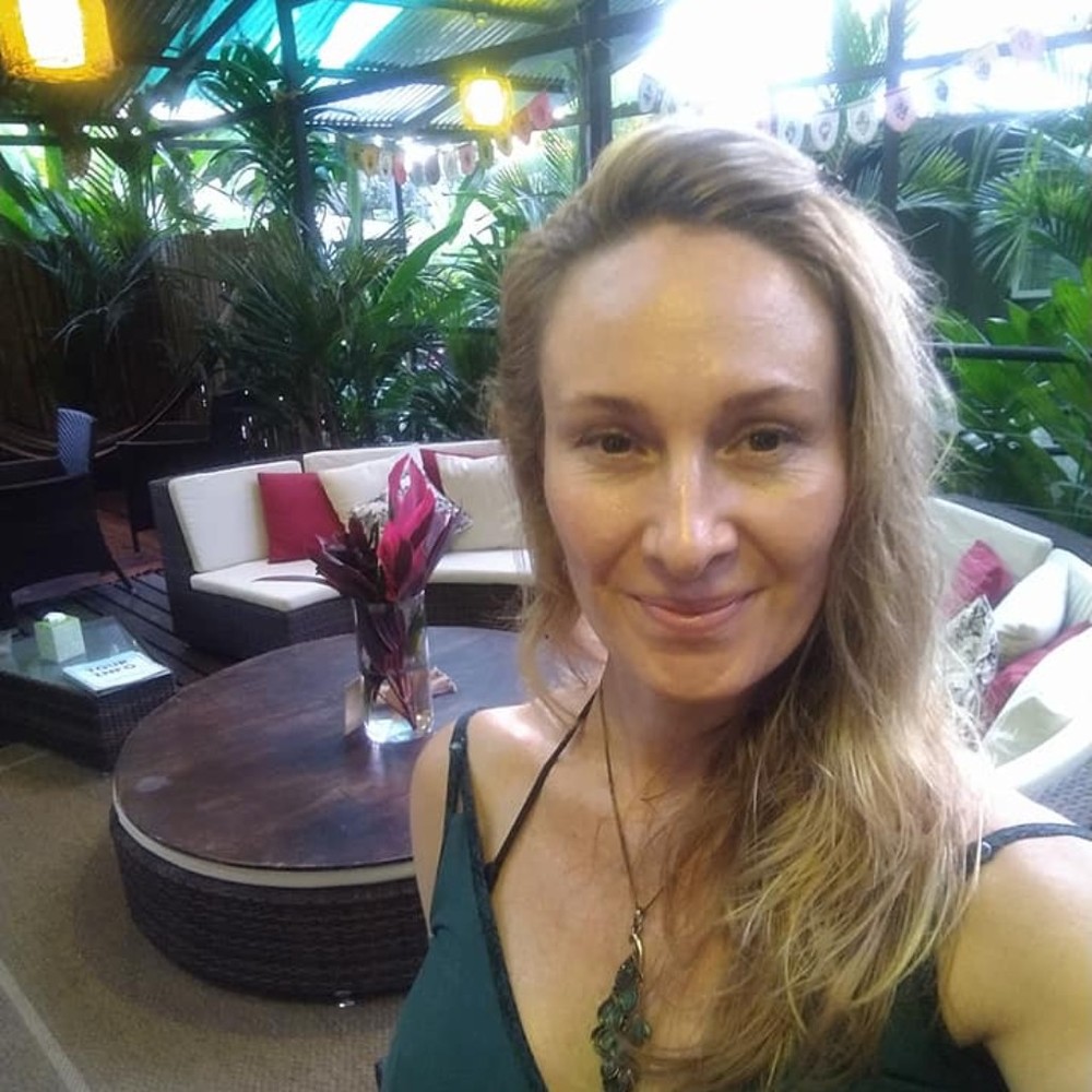 Meet your Posher, Angela